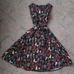 NWOT Christmas/Holiday Dress With Belt